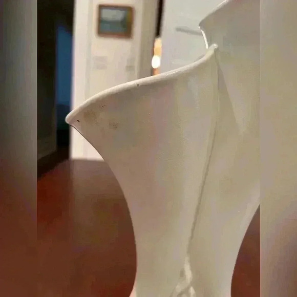 Vintage Tulip Vase with  Two Separate Stem Areas in White - Picture 2 of 10